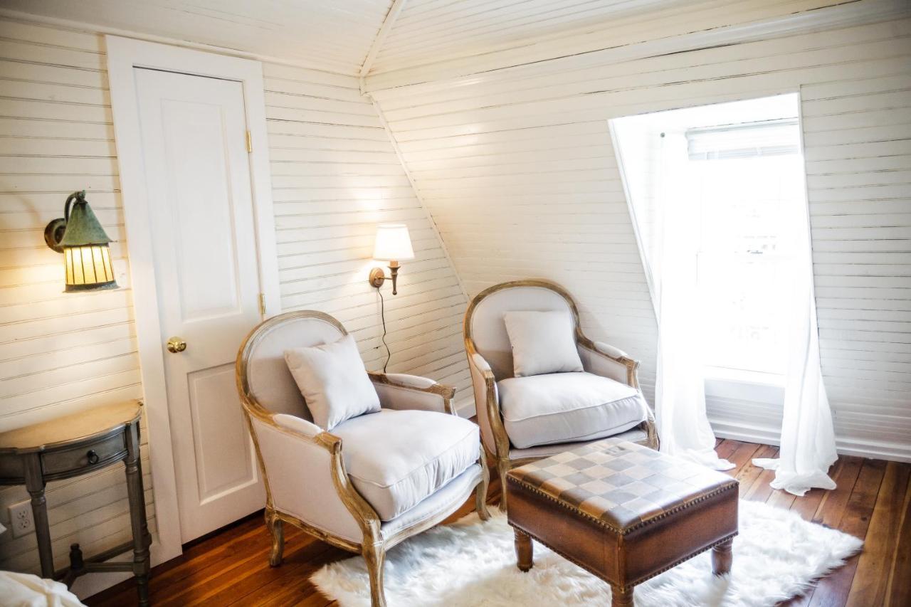 Fairytale Loft Suite 1 Bed, 1 Bath Luxury Apartment In Downtown Belmont Σάρλοτσβιλ Εξωτερικό φωτογραφία